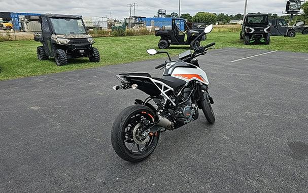 2022 KTM Duke 390