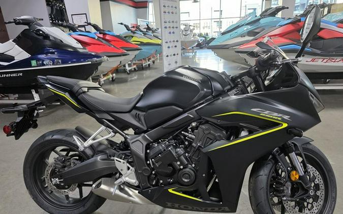 2026 Honda CBR650R E-Clutch