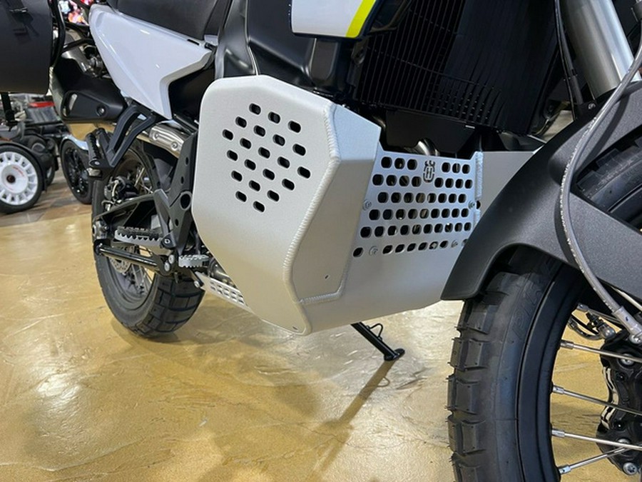 2024 Husqvarna Norden 901 Expedition