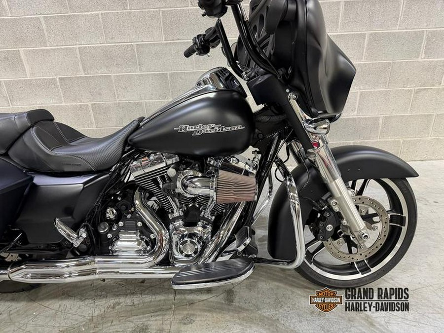 2014 Harley-Davidson® FLHX - Street Glide®