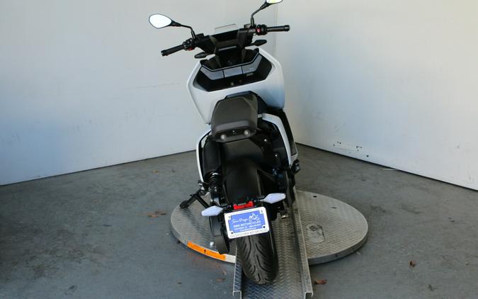 2023 BMW CE 04 Light White