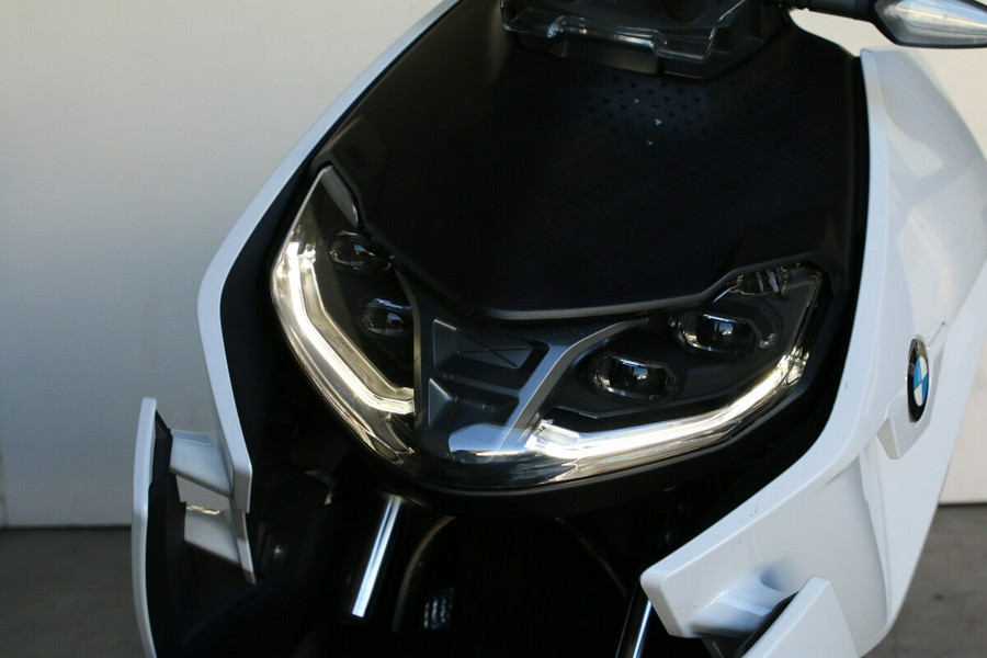 2023 BMW CE 04 Light White