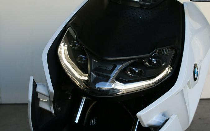 2023 BMW CE 04 Light White
