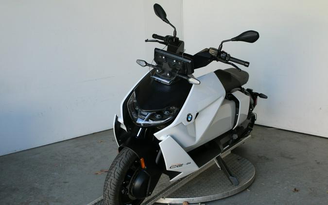 2023 BMW CE 04 Light White