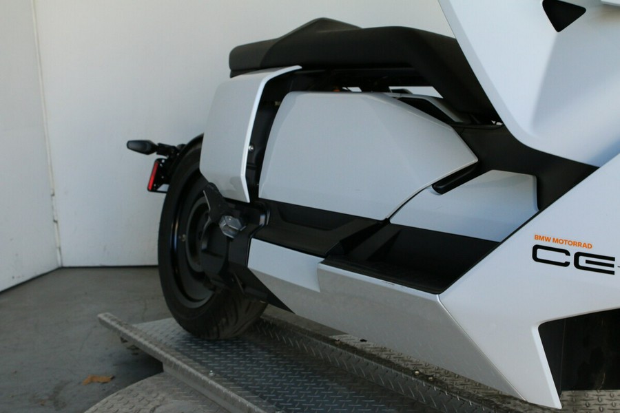 2023 BMW CE 04 Light White