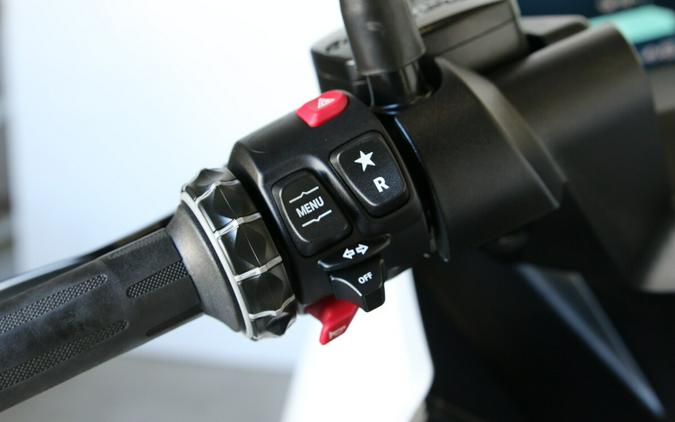 2023 BMW CE 04 Light White