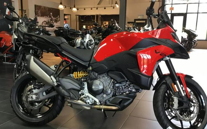 New 2025 Ducati MULTISTRADA V2