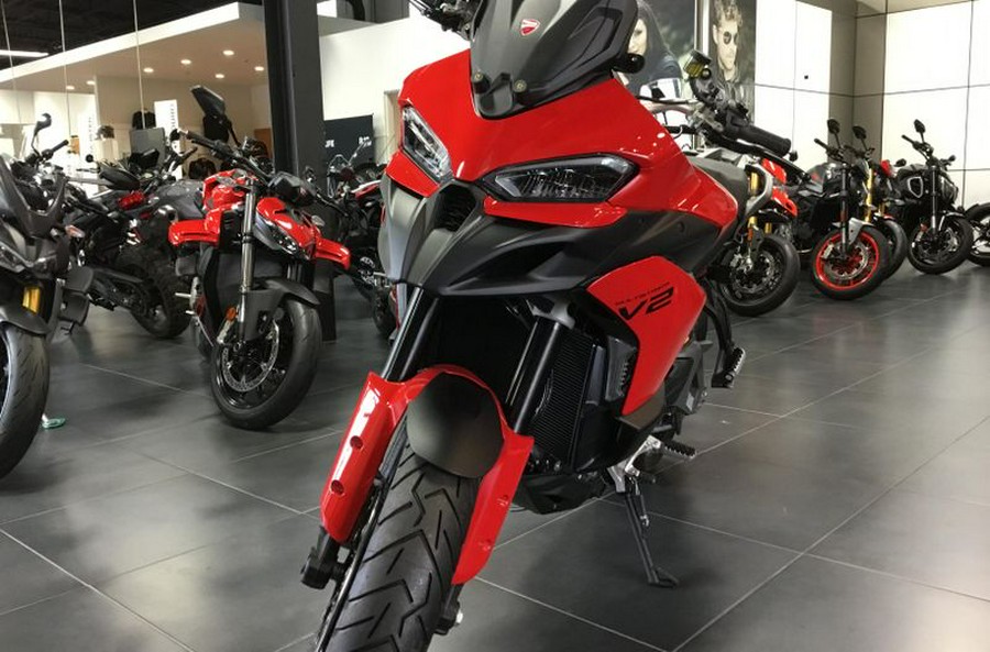 New 2025 Ducati MULTISTRADA V2