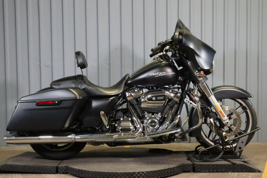 2017 Harley-Davidson Street Glide Special FLHXS