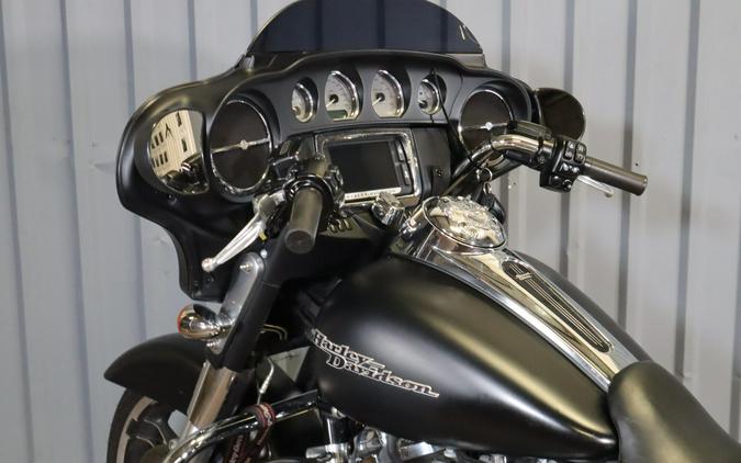 2017 Harley-Davidson Street Glide Special FLHXS