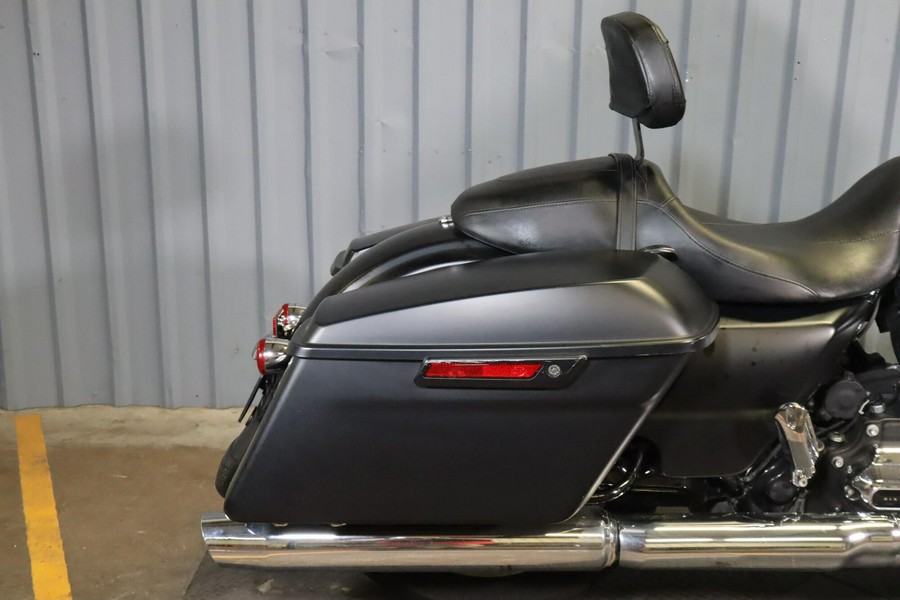 2017 Harley-Davidson Street Glide Special FLHXS