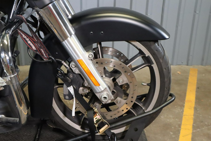 2017 Harley-Davidson Street Glide Special FLHXS