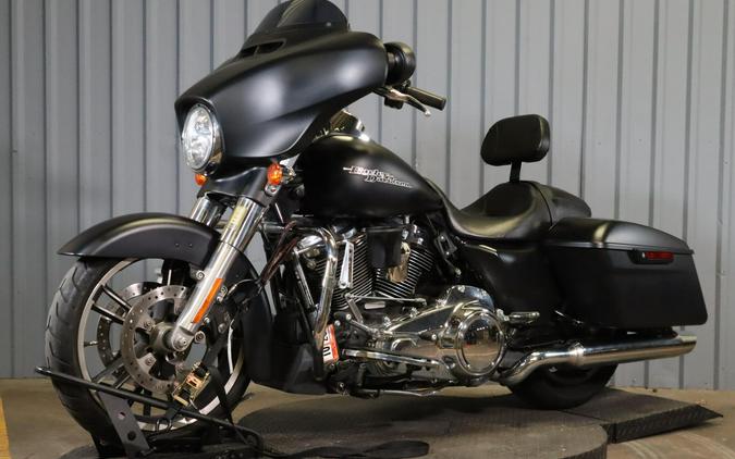 2017 Harley-Davidson Street Glide Special FLHXS