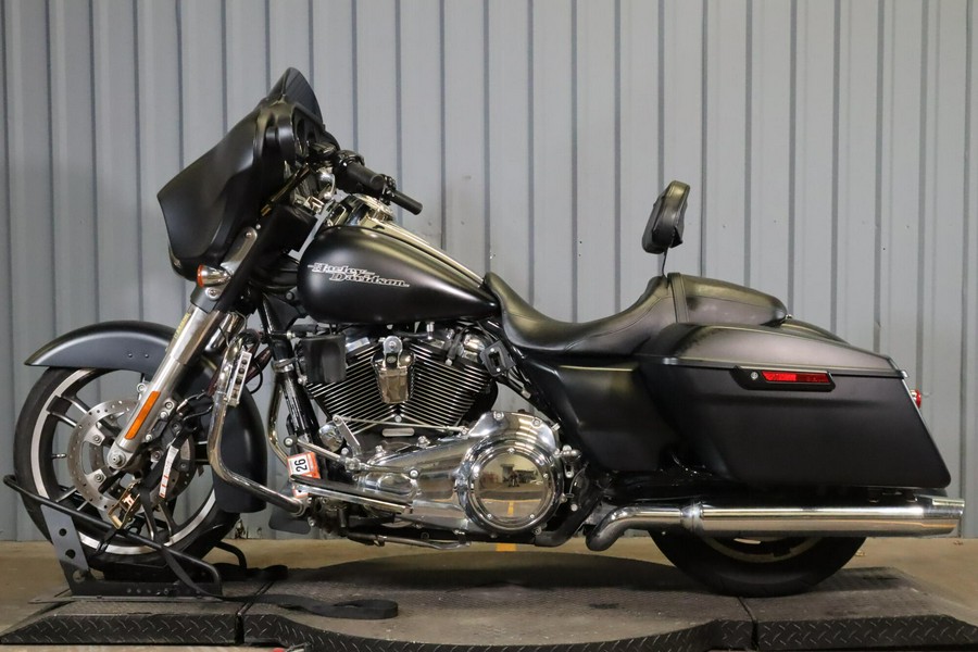 2017 Harley-Davidson Street Glide Special FLHXS