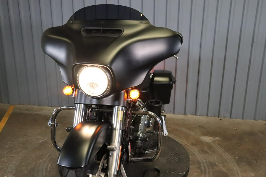 2017 Harley-Davidson Street Glide Special FLHXS