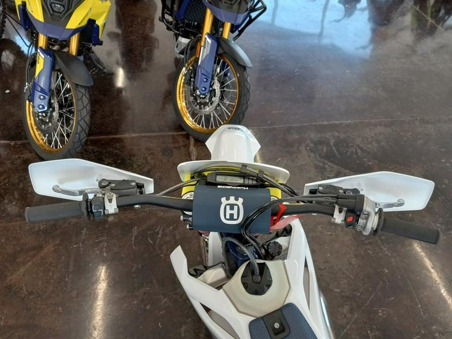 2024 Husqvarna® TE 300