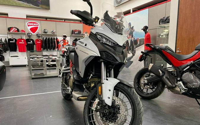 2023 Ducati Multistrada V4S Iceberg White - Spoked Wheels