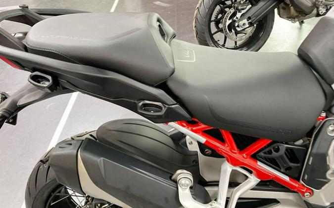 2023 Ducati Multistrada V4S Iceberg White - Spoked Wheels