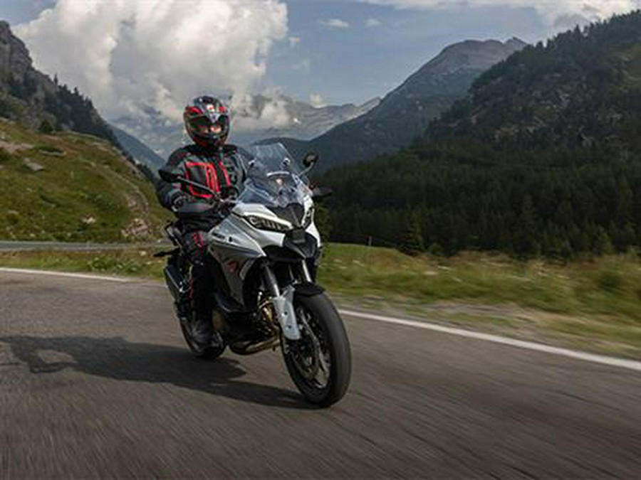2025 Ducati Multistrada V4 S Travel & Radar