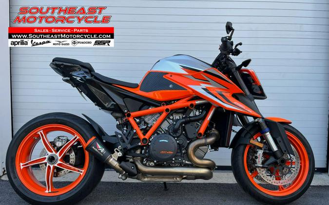 2022 KTM 1290 Super Duke R EVO