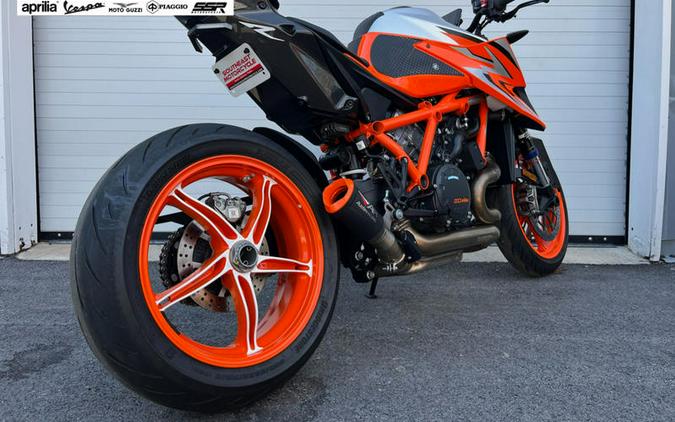 2022 KTM 1290 Super Duke R EVO