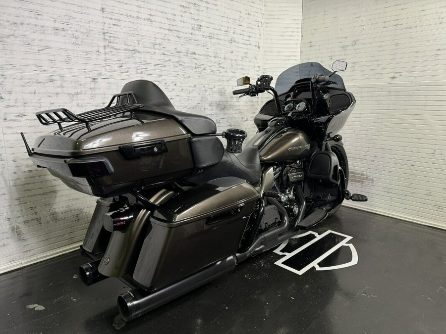 2020 Harley-Davidson Road Glide w/ Fat Big Wheel kit & Air Ride!!