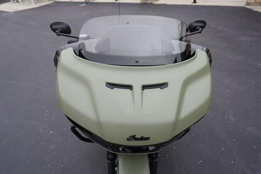 2025 Indian Motorcycle Challenger® Dark Horse® 112 with PowerBand Audio Package