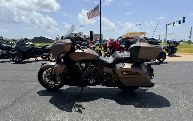2025 Indian Motorcycle Roadmaster® PowerPlus Dark Horse® with 112 and PowerBand Audio Package