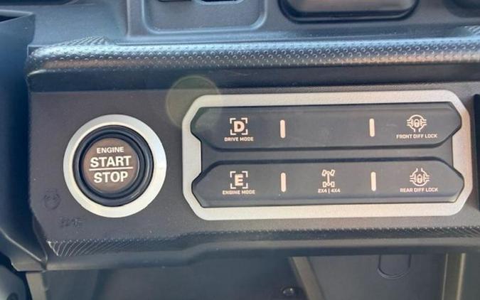 2026 Can-Am® Defender MAX XT HD11 With 10.25 in.display