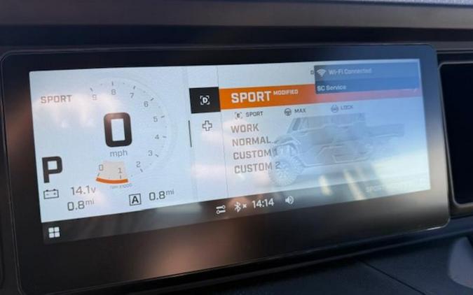 2026 Can-Am® Defender MAX XT HD11 With 10.25 in.display