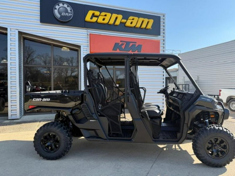 2026 Can-Am® Defender MAX XT HD11 With 10.25 in.display