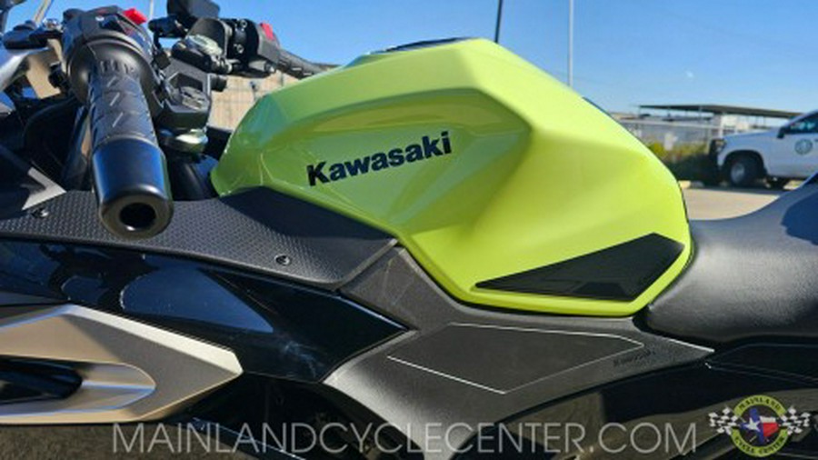 2026 Kawasaki Ninja® 500 SE ABS