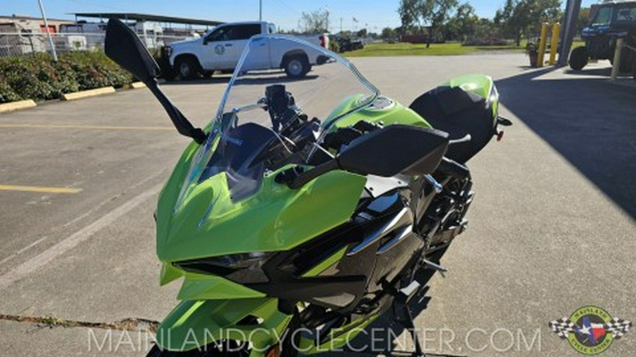 2026 Kawasaki Ninja® 500 SE ABS