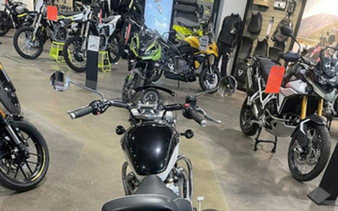 2022 Triumph Bonneville Speedmaster Sapphire BlackFusion White