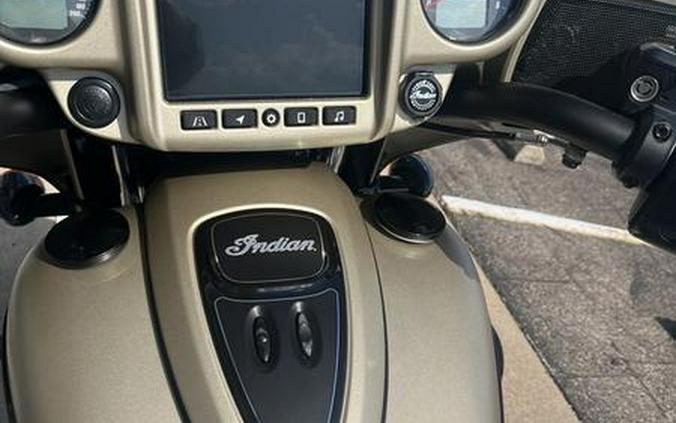 2022 Indian Motorcycle® Chieftain® Dark Horse® Icon Dirt Track Smoke