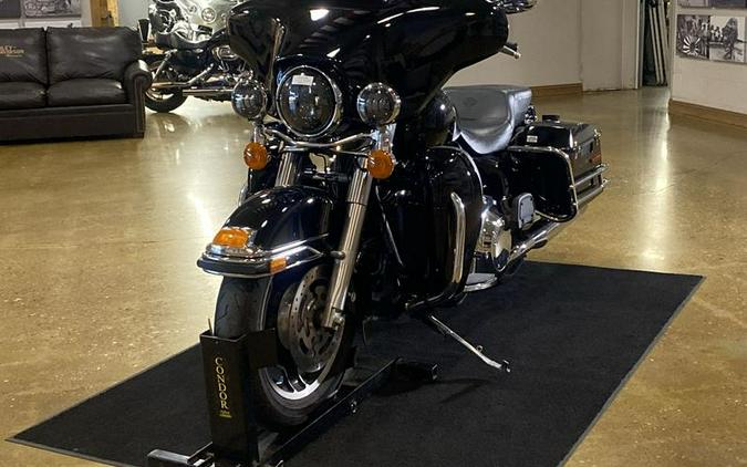 2011 Harley-Davidson® FLHTP