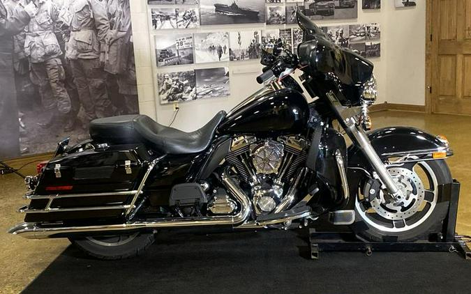 2011 Harley-Davidson® FLHTP