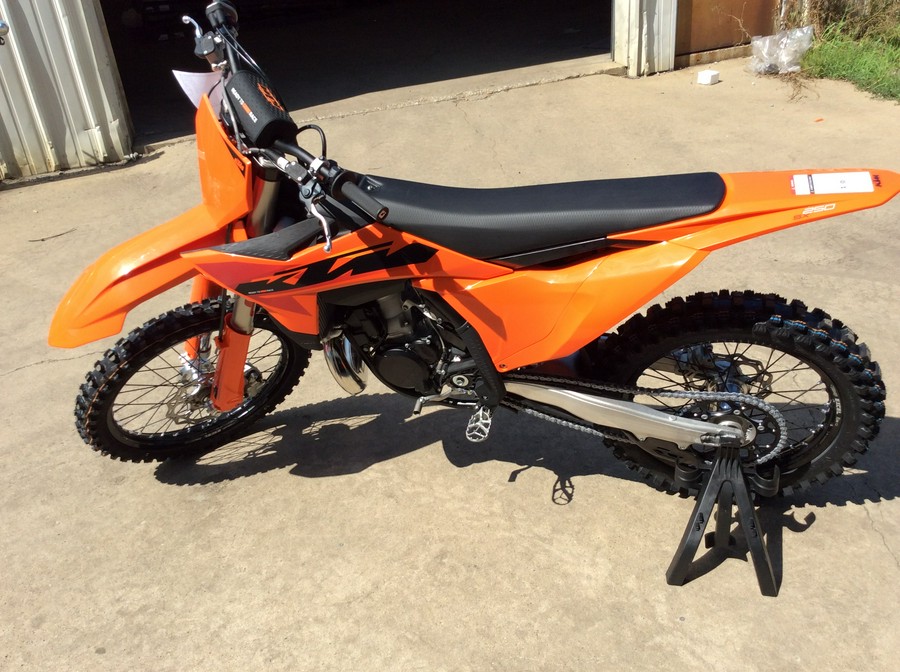 2025 KTM SX 250