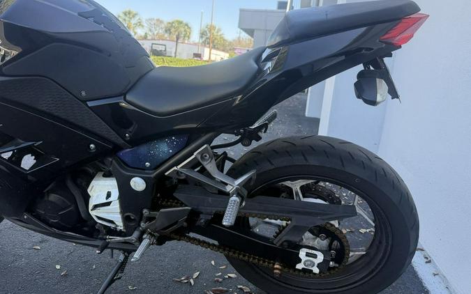 2014 Kawasaki Ninja® 300