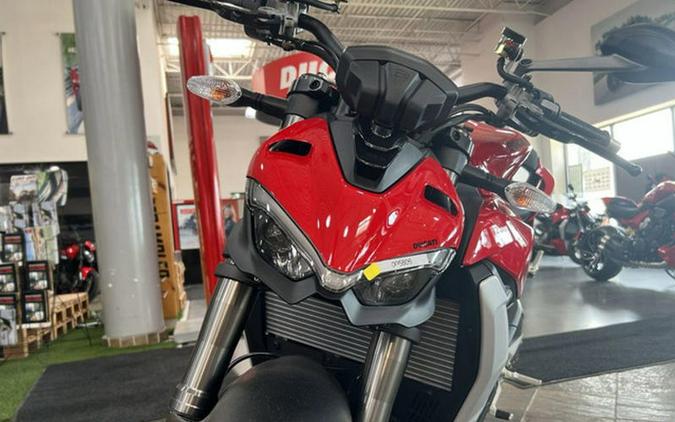 2023 Ducati Streetfighter V2 Ducati Red