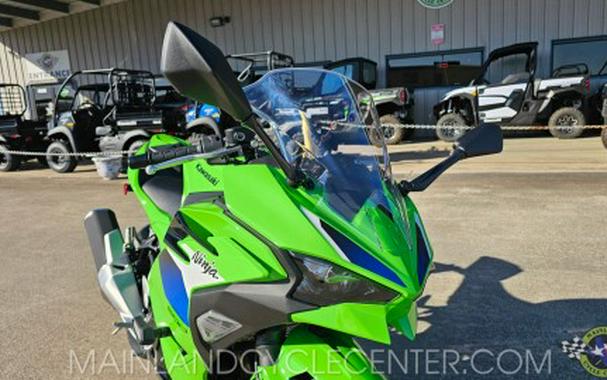 2026 Kawasaki Ninja® 500 SE ABS