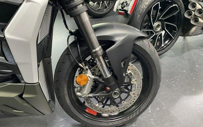 2023 Ducati Streetfighter V2 Storm Green