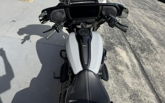 2024 Harley-Davidson Street Glide Billiard Gray