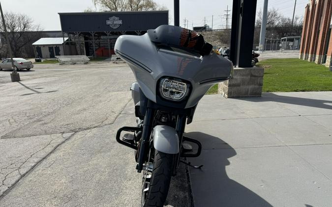2024 Harley-Davidson Street Glide Billiard Gray