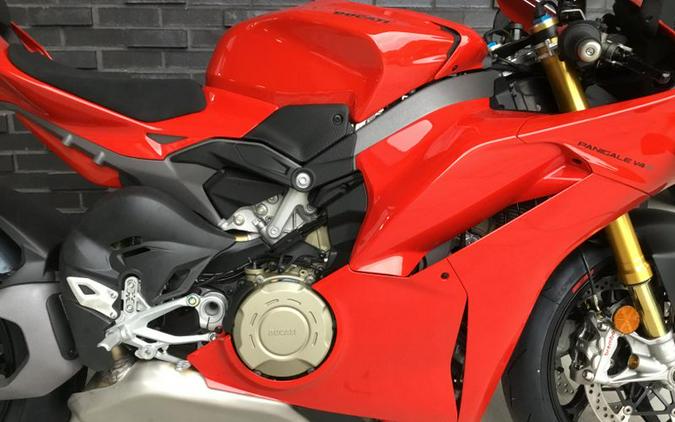 New 2025 Ducati PANIGALE V4S