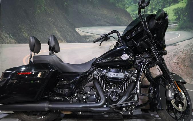 2021 Harley-Davidson Street Glide Special Review: Performance and Style