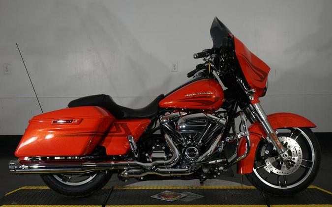 2017 Harley-Davidson® FLHXS - Street Glide® Special