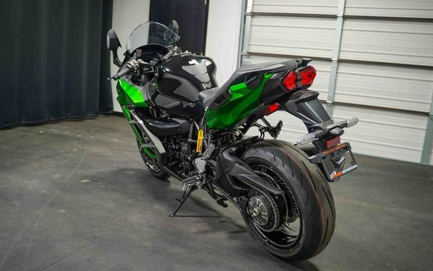 2025 Kawasaki NINJA H2® SX SE ABS