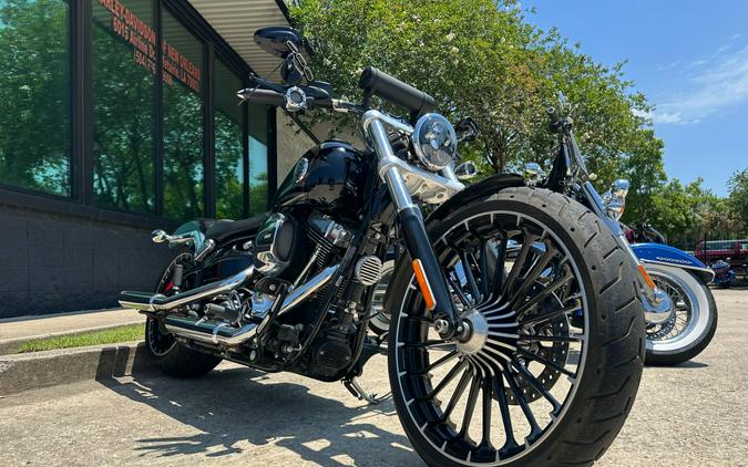 2017 Harley-Davidson Breakout®