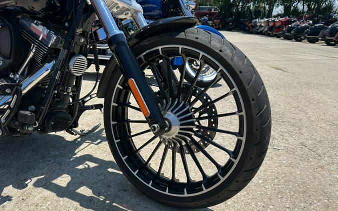 2017 Harley-Davidson Breakout®
